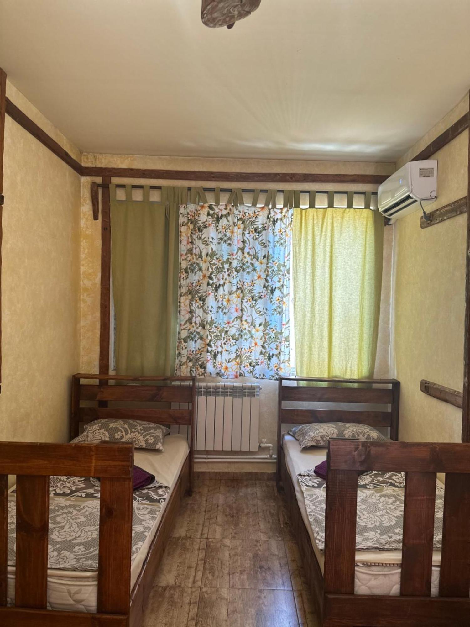 Machanents Guest House Vagharshapat Extérieur photo