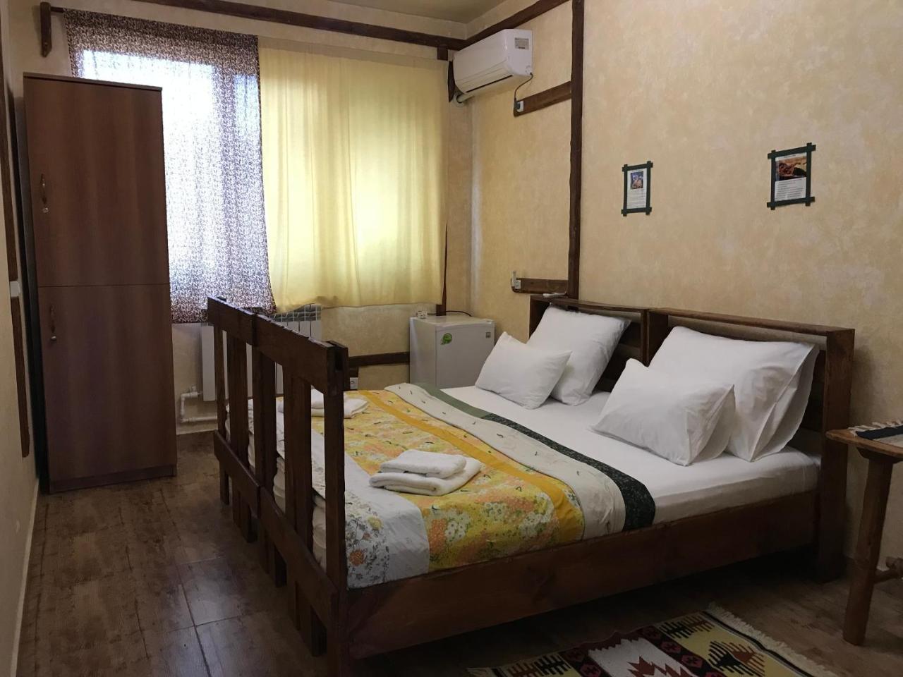 Machanents Guest House Vagharshapat Extérieur photo