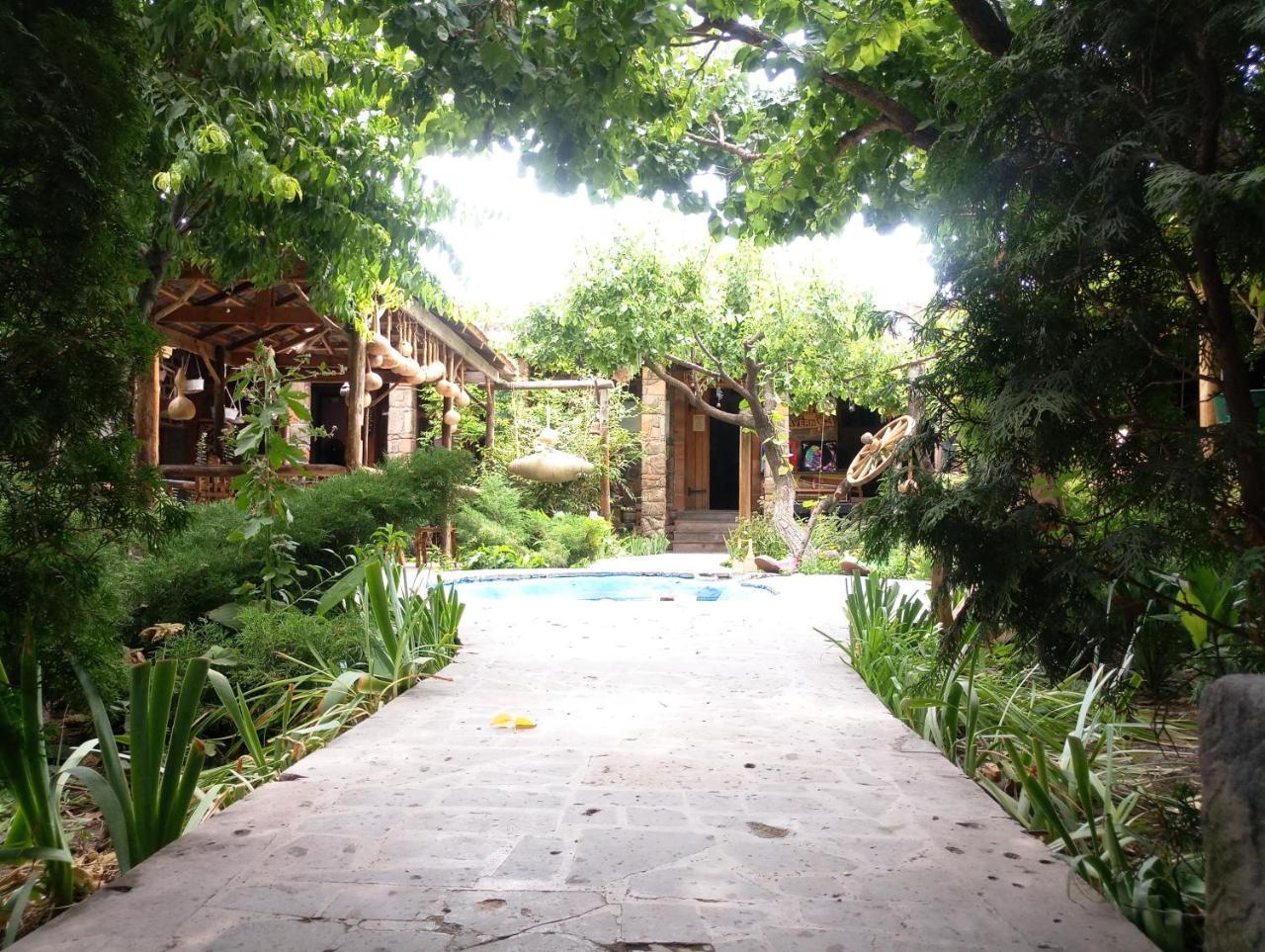 Machanents Guest House Vagharshapat Extérieur photo