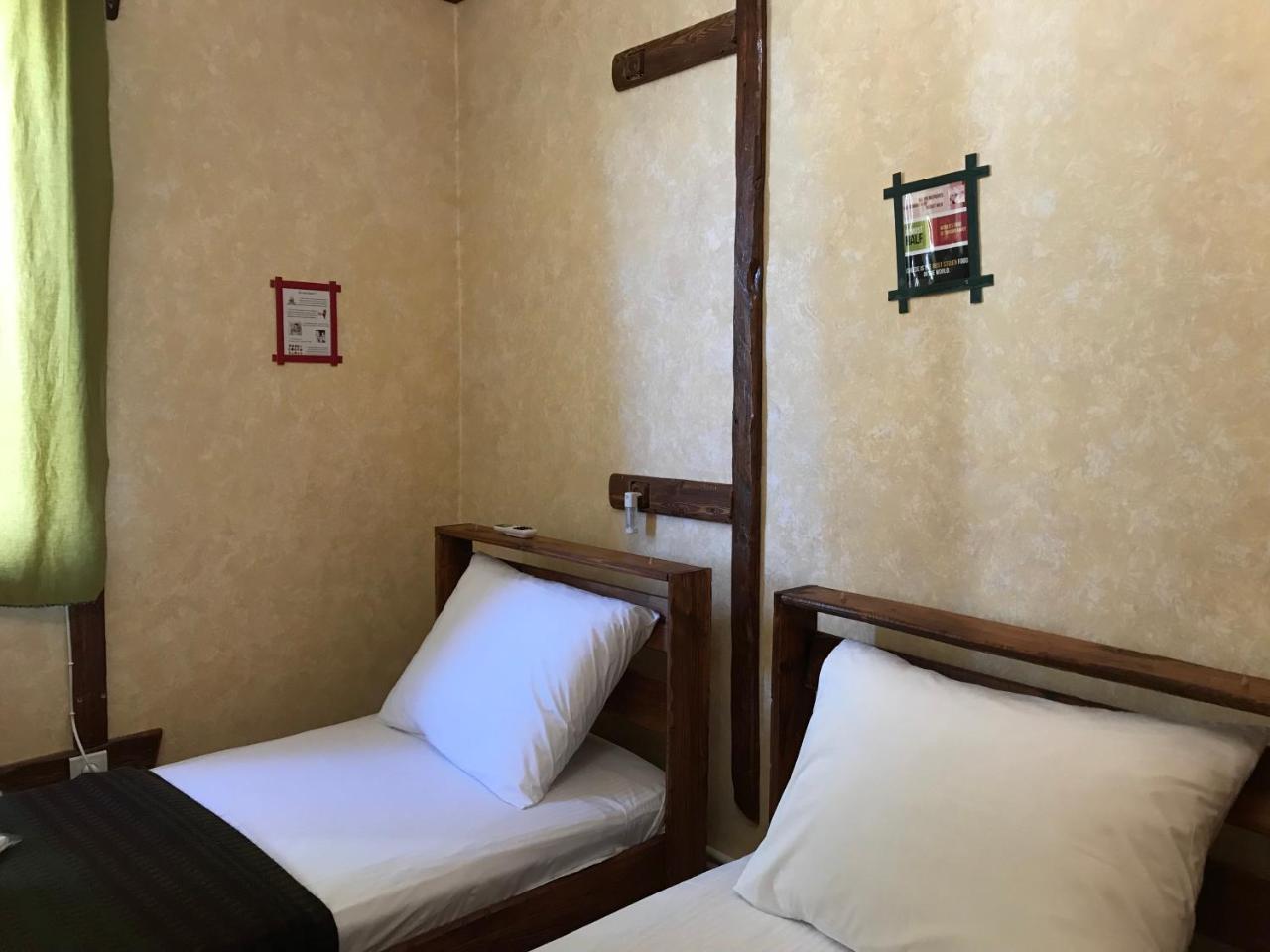 Machanents Guest House Vagharshapat Extérieur photo
